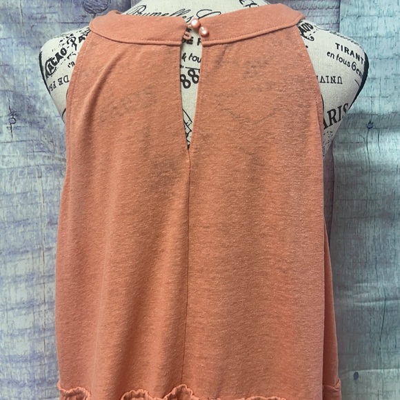In excellent condition 2 Woman’s top. Old Navy XXL - Picture 10 of 16